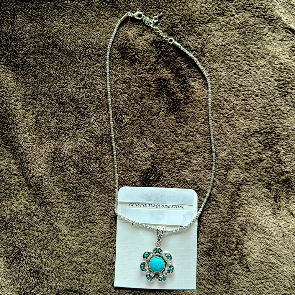 Genuine Turquoise Necklace
Chain approx 18/20” extender Pendant appro 1 1/4”
New